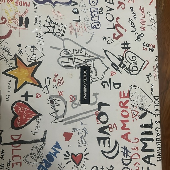 D&G - Picture 5 of 9